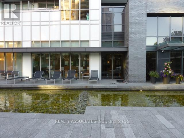 204 - 88 Sheppard Avenue E, Toronto, ON - Outdoor