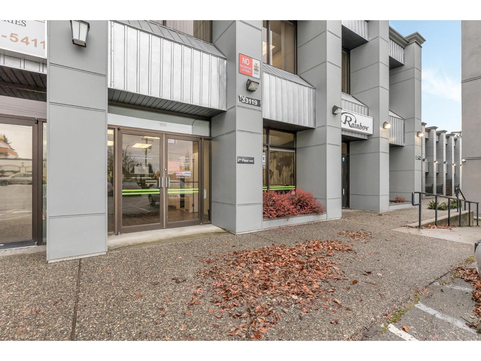 206 33119 South Fraser Way, Abbotsford, BC