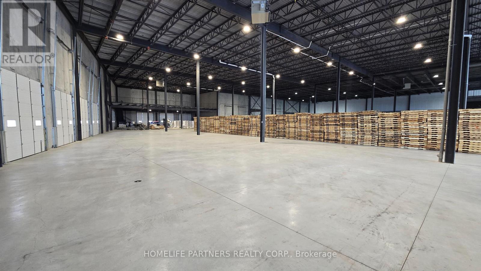 3 - 125 Engelhard Drive, Aurora, ON