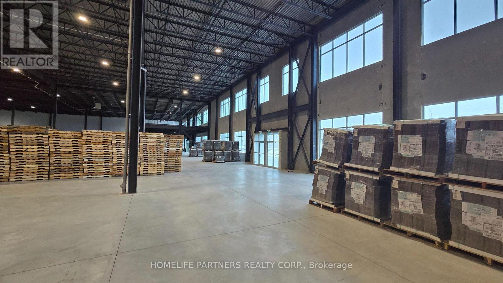 3 - 125 Engelhard Drive, Aurora, ON