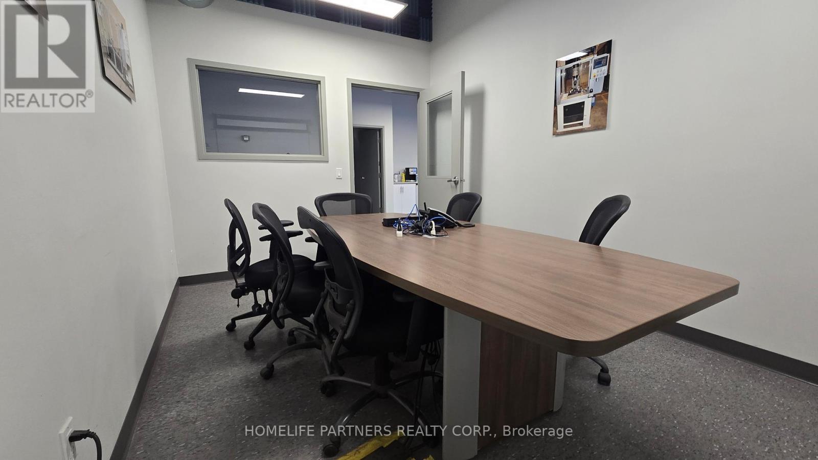 4 - 145 Industrial Parkway S, Aurora, ON