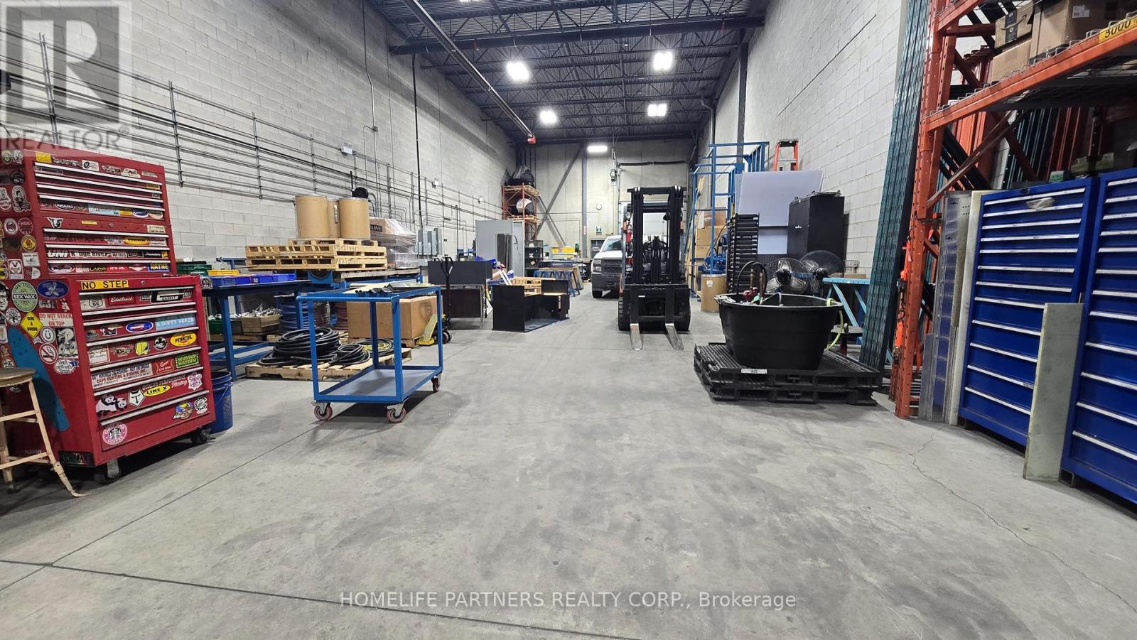 4 - 145 Industrial Parkway S, Aurora, ON