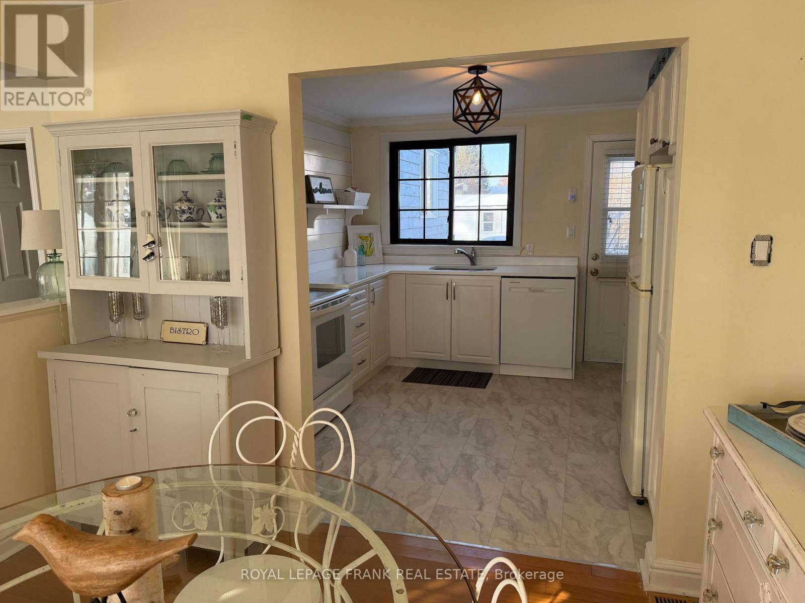 Dining Room looking into Kitchen - 246 Lake Street, Cobourg, ON - Indoor Photo Showing Other Room