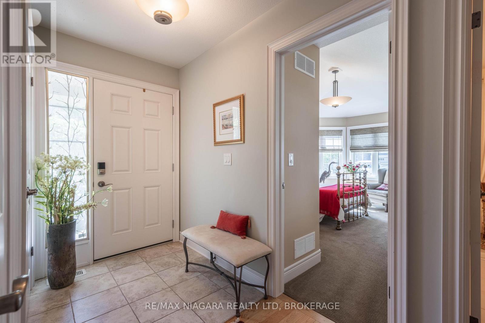 Main Level - Entrance - 19 - 310 Ridge Road S, Fort Erie (Ridgeway), ON - Indoor Photo Showing Other Room