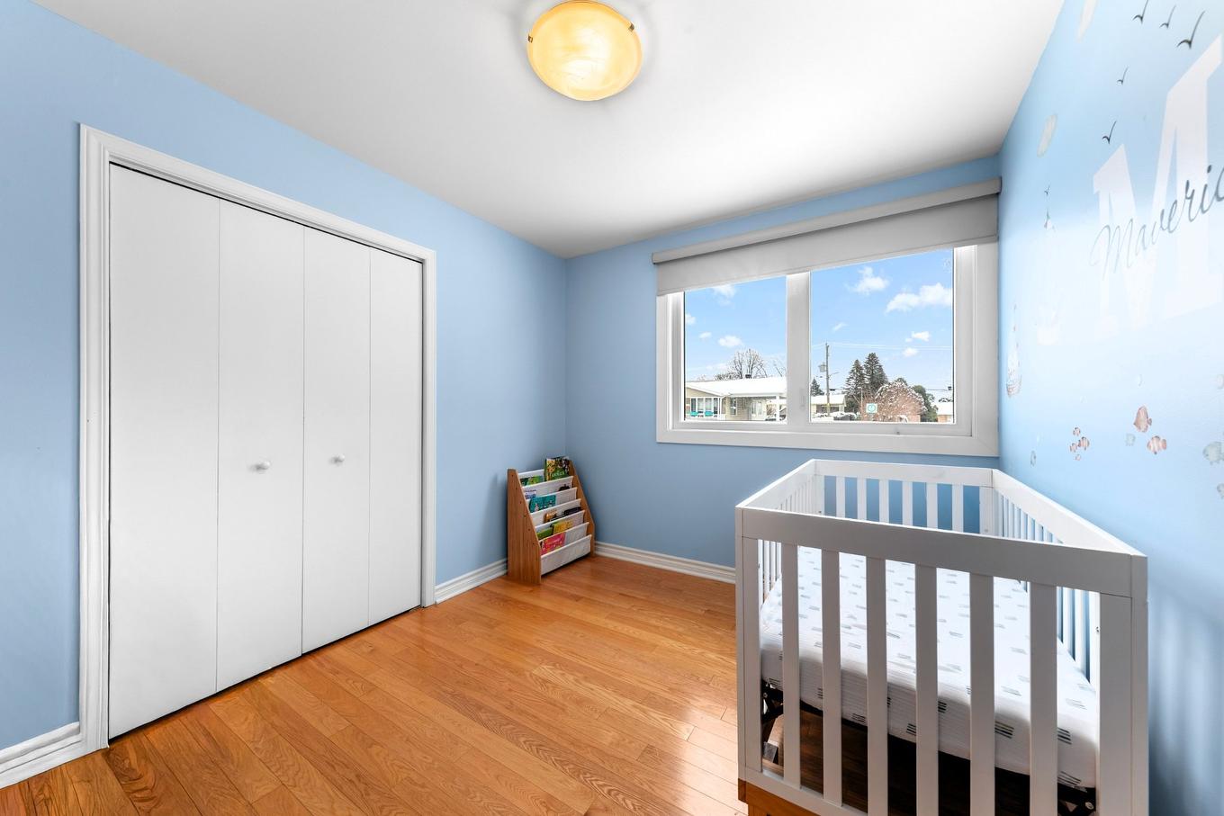 Bedroom - 405 Rue Papineau, Saint-Bruno-De-Montarville, QC - Indoor Photo Showing Other Room