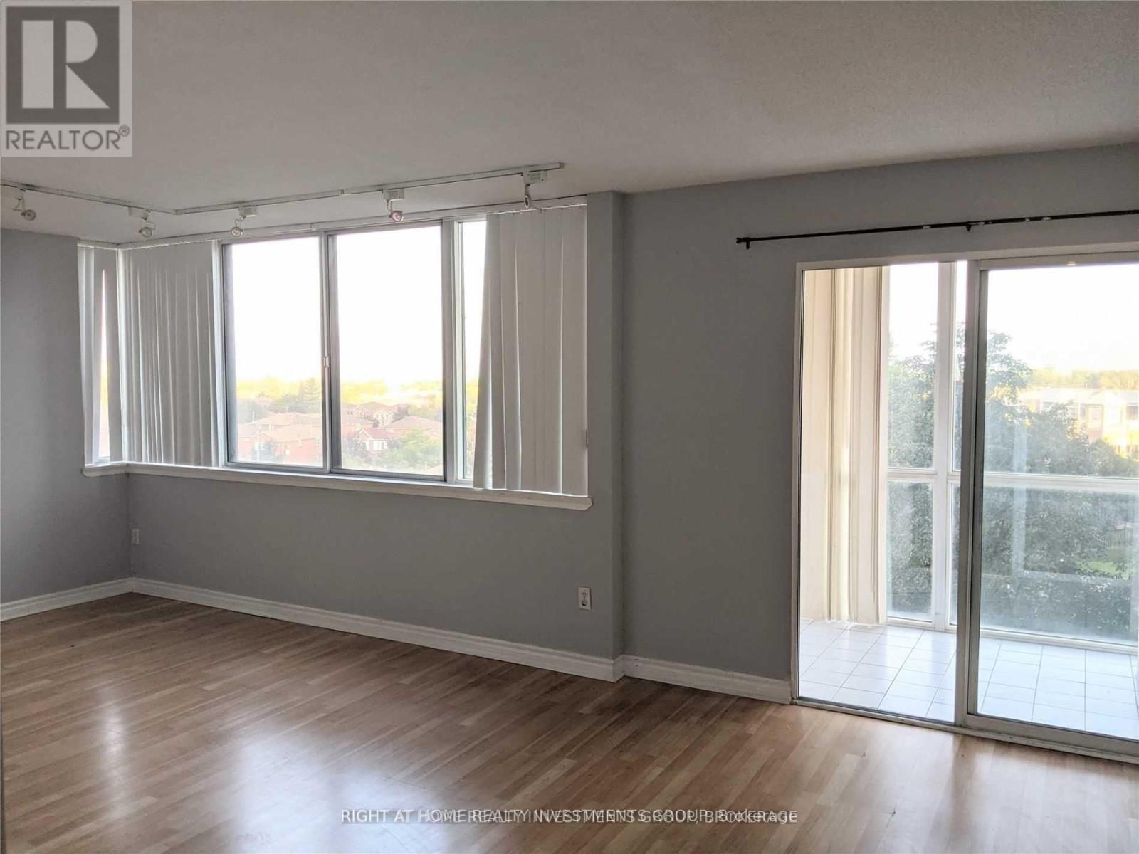 512 - 350 Webb Drive, Mississauga, ON - Indoor Photo Showing Other Room