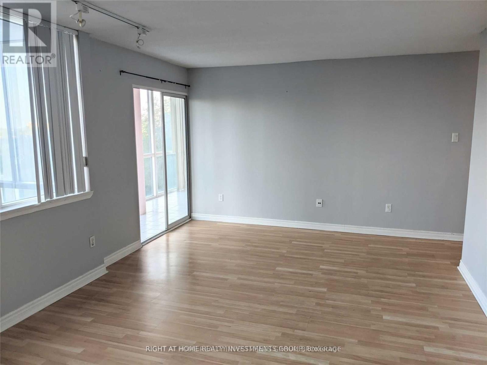 512 - 350 Webb Drive, Mississauga, ON - Indoor Photo Showing Other Room
