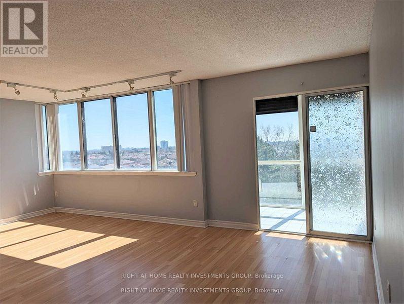 512 - 350 Webb Drive, Mississauga, ON - Indoor Photo Showing Other Room