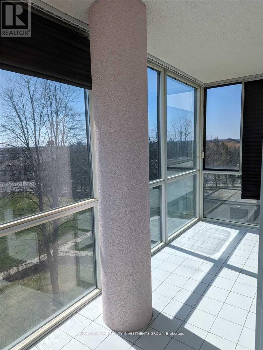 512 - 350 Webb Drive, Mississauga, ON - Outdoor With Exterior