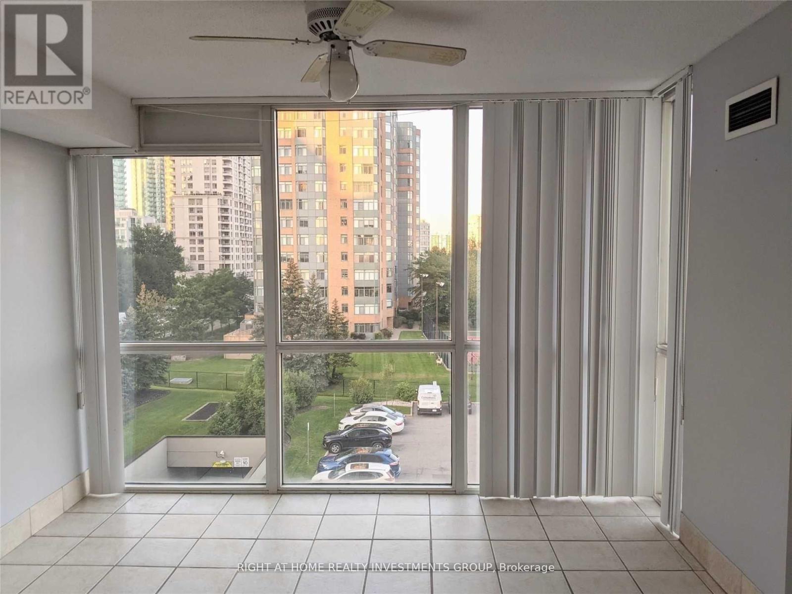 512 - 350 Webb Drive, Mississauga, ON - Indoor Photo Showing Other Room