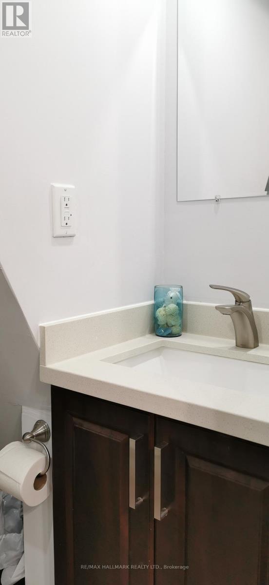 #2 - 19 Shoreline Place, Georgina, ON - Indoor Photo Showing Bathroom