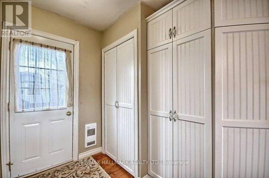 #2 - 19 Shoreline Place, Georgina, ON - Indoor Photo Showing Other Room