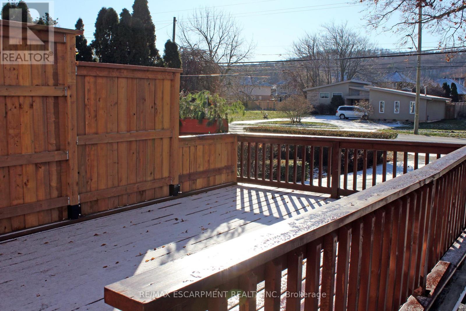 Deck - 205 Main Street E, Grimsby, ON - Outdoor