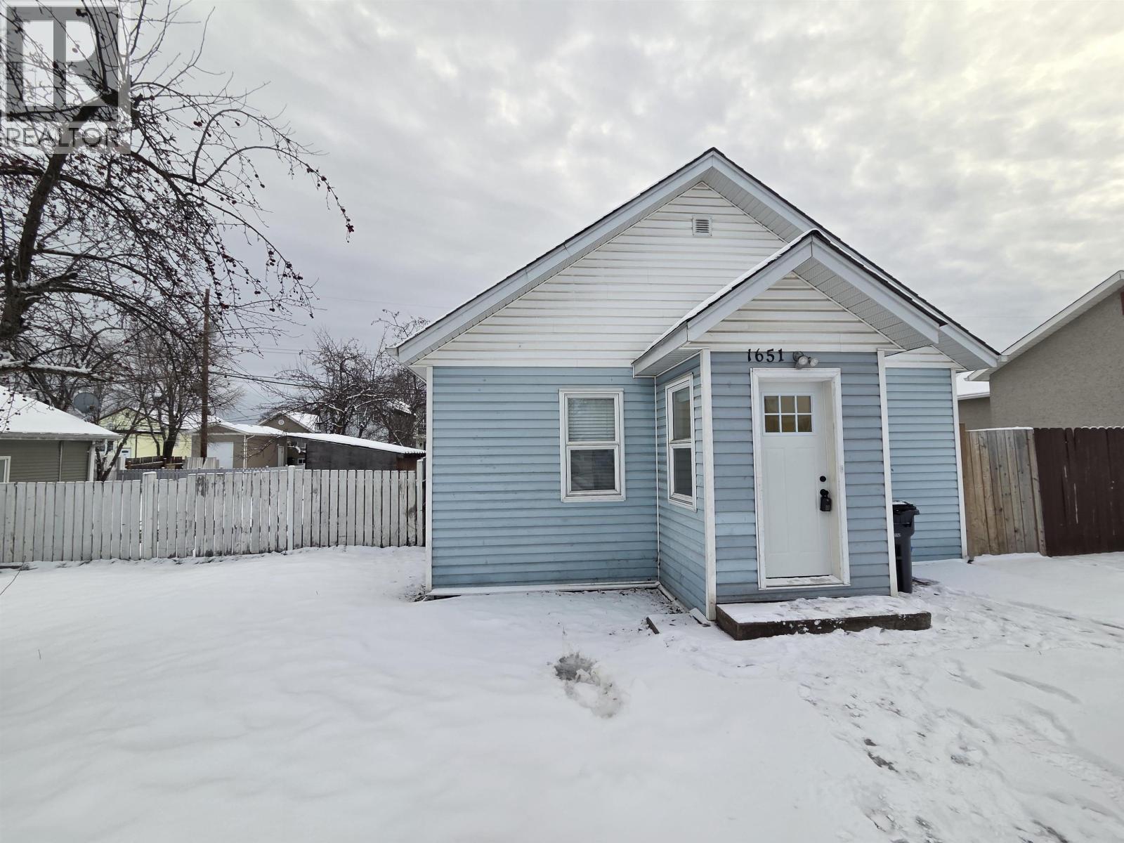 1651 8Th Avenue, Prince George, BC - Outdoor