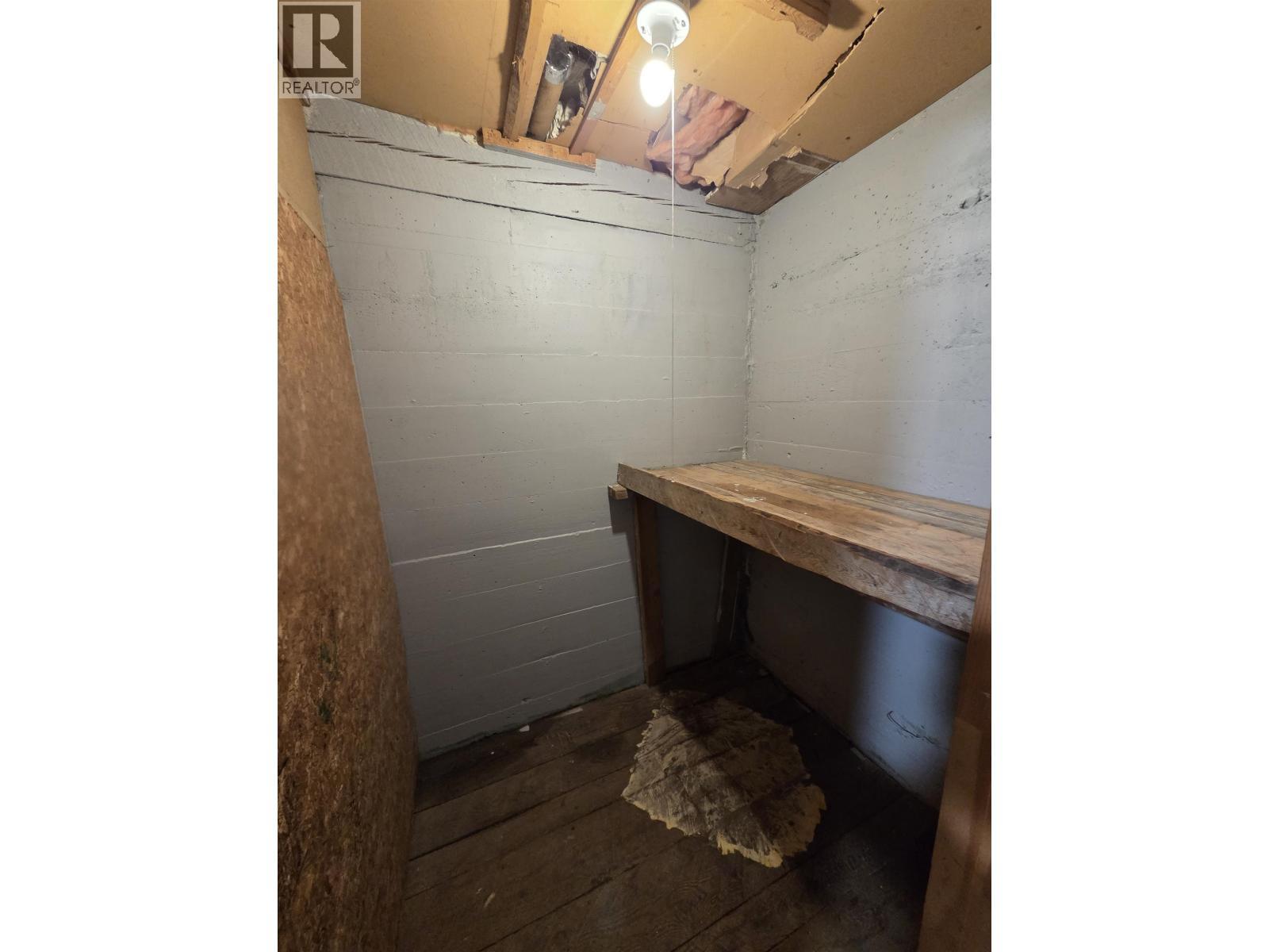 1651 8Th Avenue, Prince George, BC - Indoor