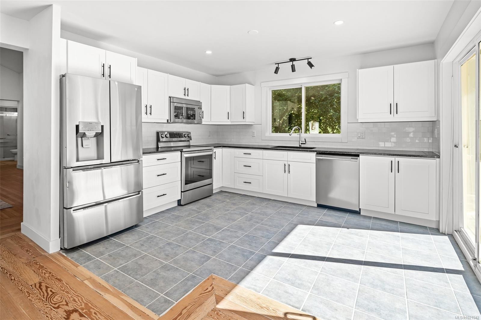 1811 Silver Mine Rd, Shawnigan Lake, BC