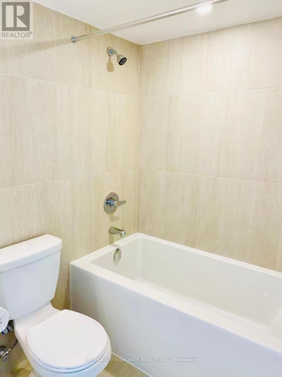 802 - 10 Eva Road, Toronto, ON - Indoor Photo Showing Bathroom