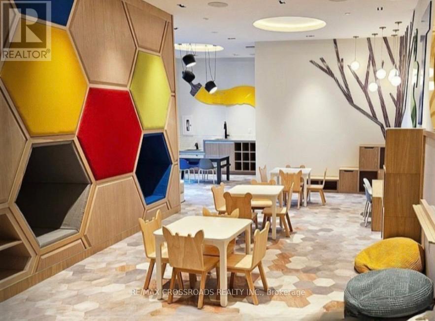 802 - 10 Eva Road, Toronto, ON - Indoor Photo Showing Dining Room