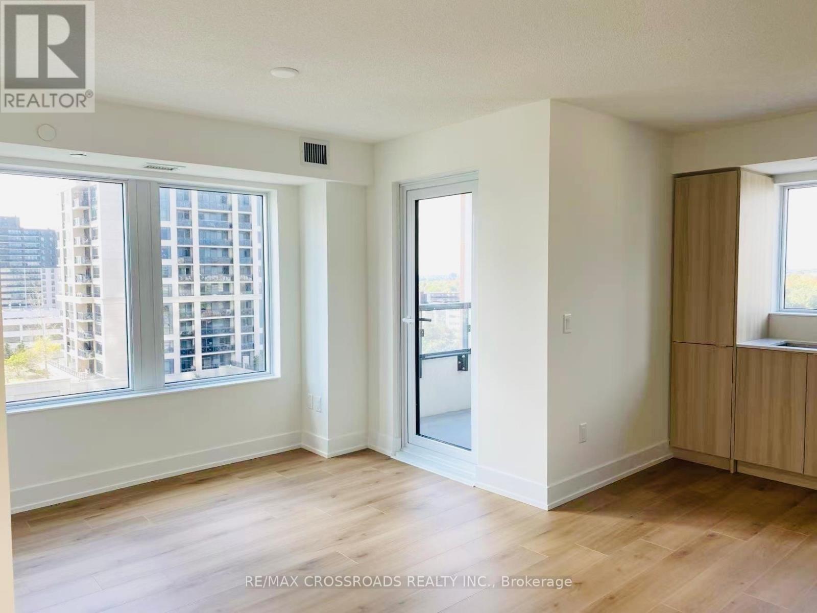 802 - 10 Eva Road, Toronto, ON - Indoor Photo Showing Other Room