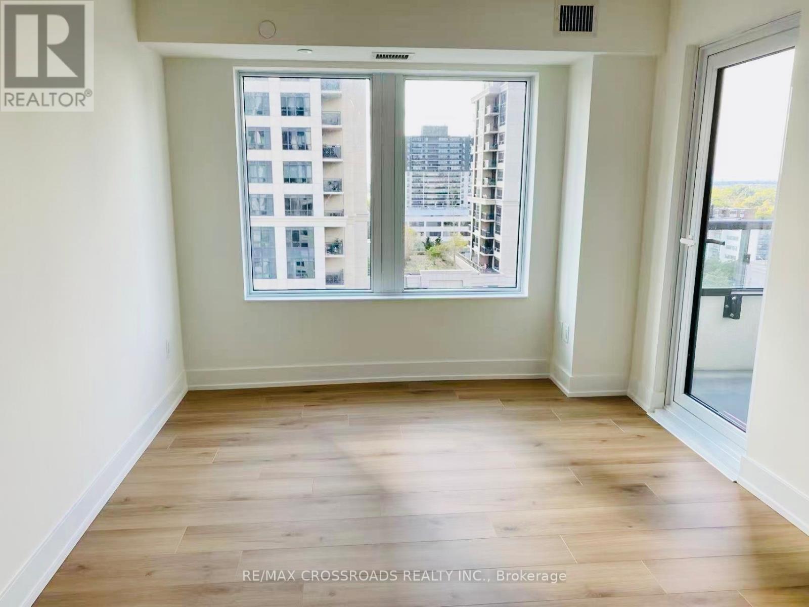 802 - 10 Eva Road, Toronto, ON - Indoor Photo Showing Other Room