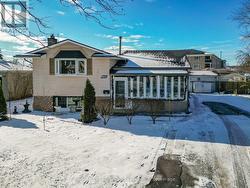 8162 LYNHURST DRIVE Niagara Falls, ON L2H 2A2