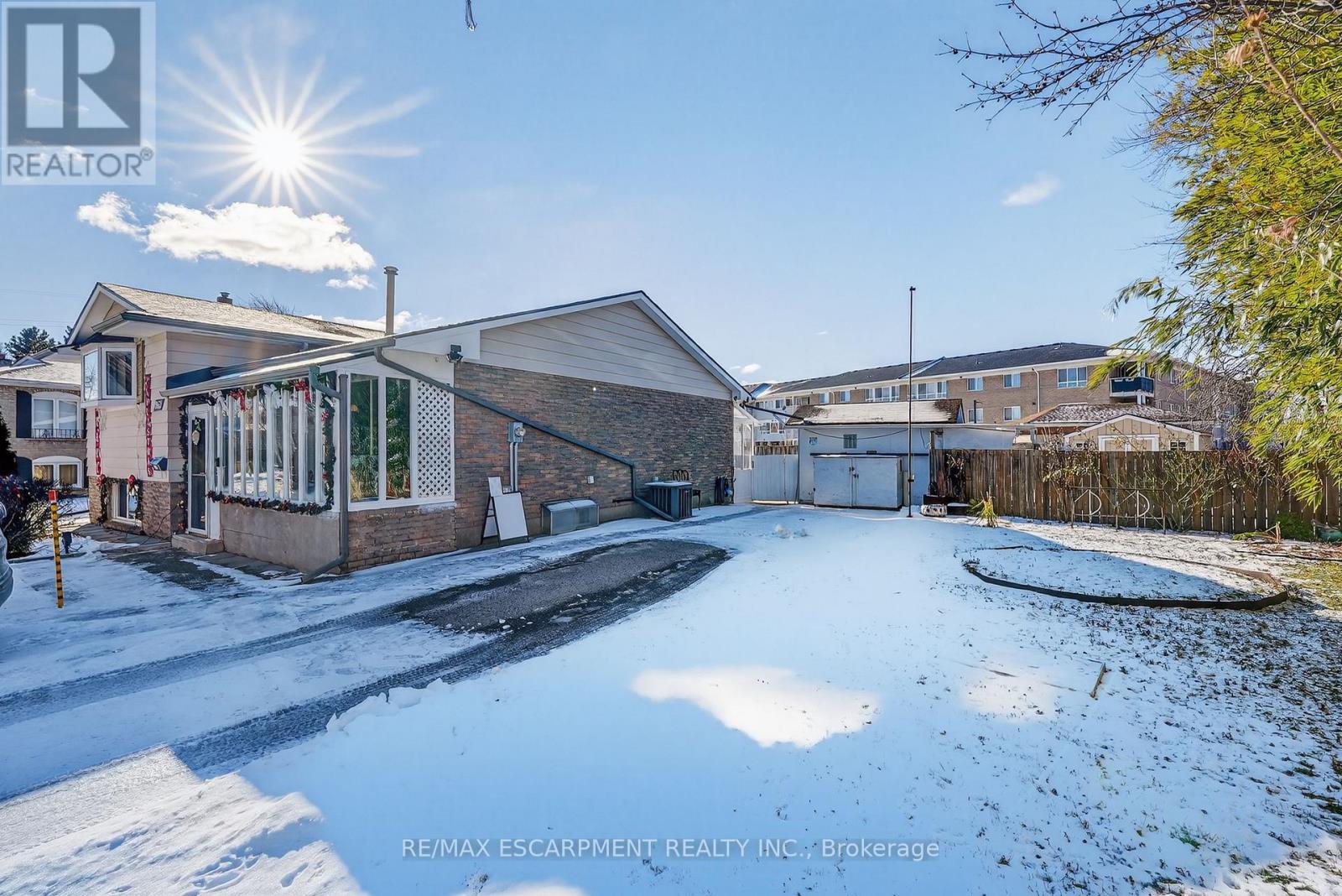 8162 Lynhurst Drive, Niagara Falls, ON - Outdoor