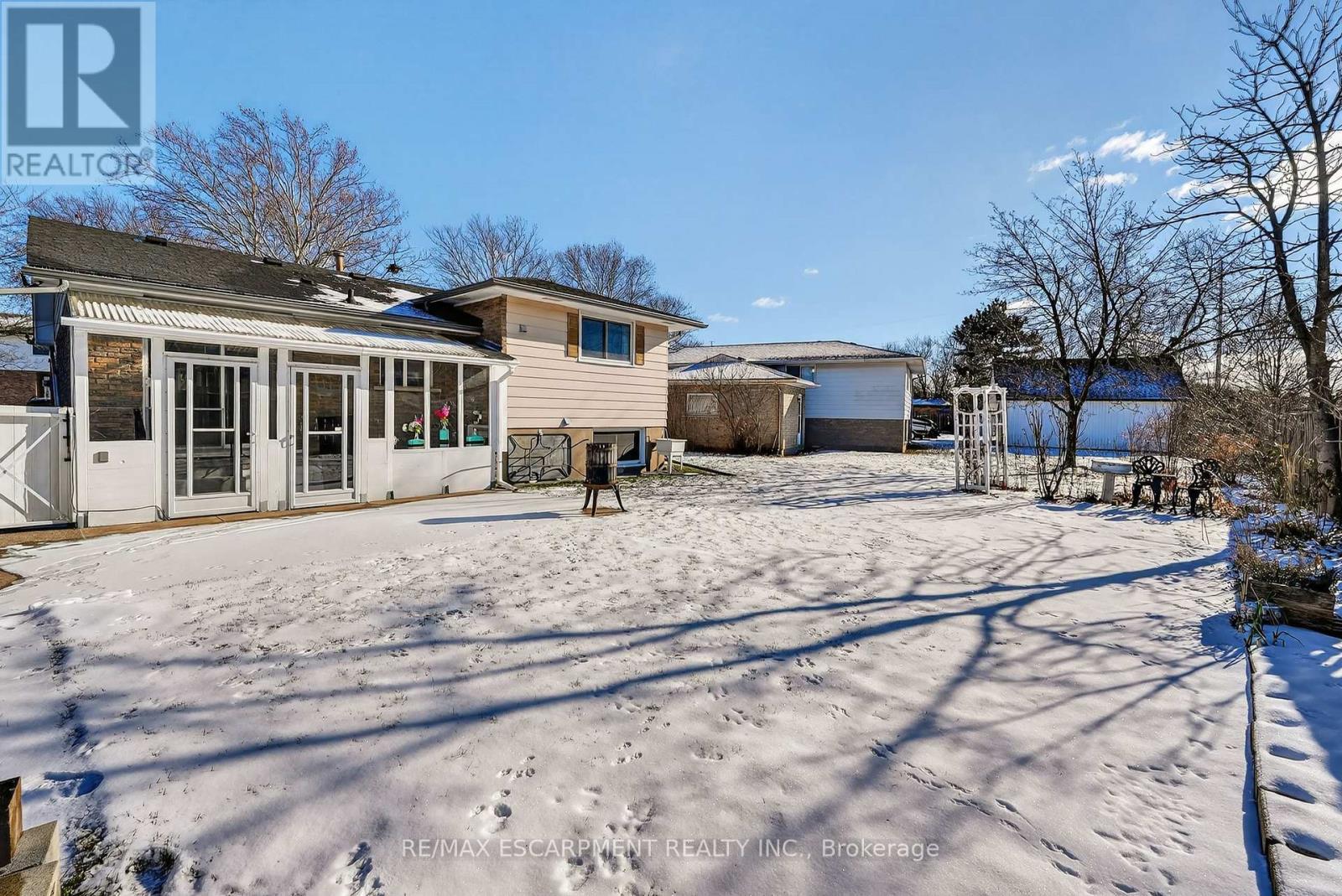 8162 Lynhurst Drive, Niagara Falls, ON - Outdoor