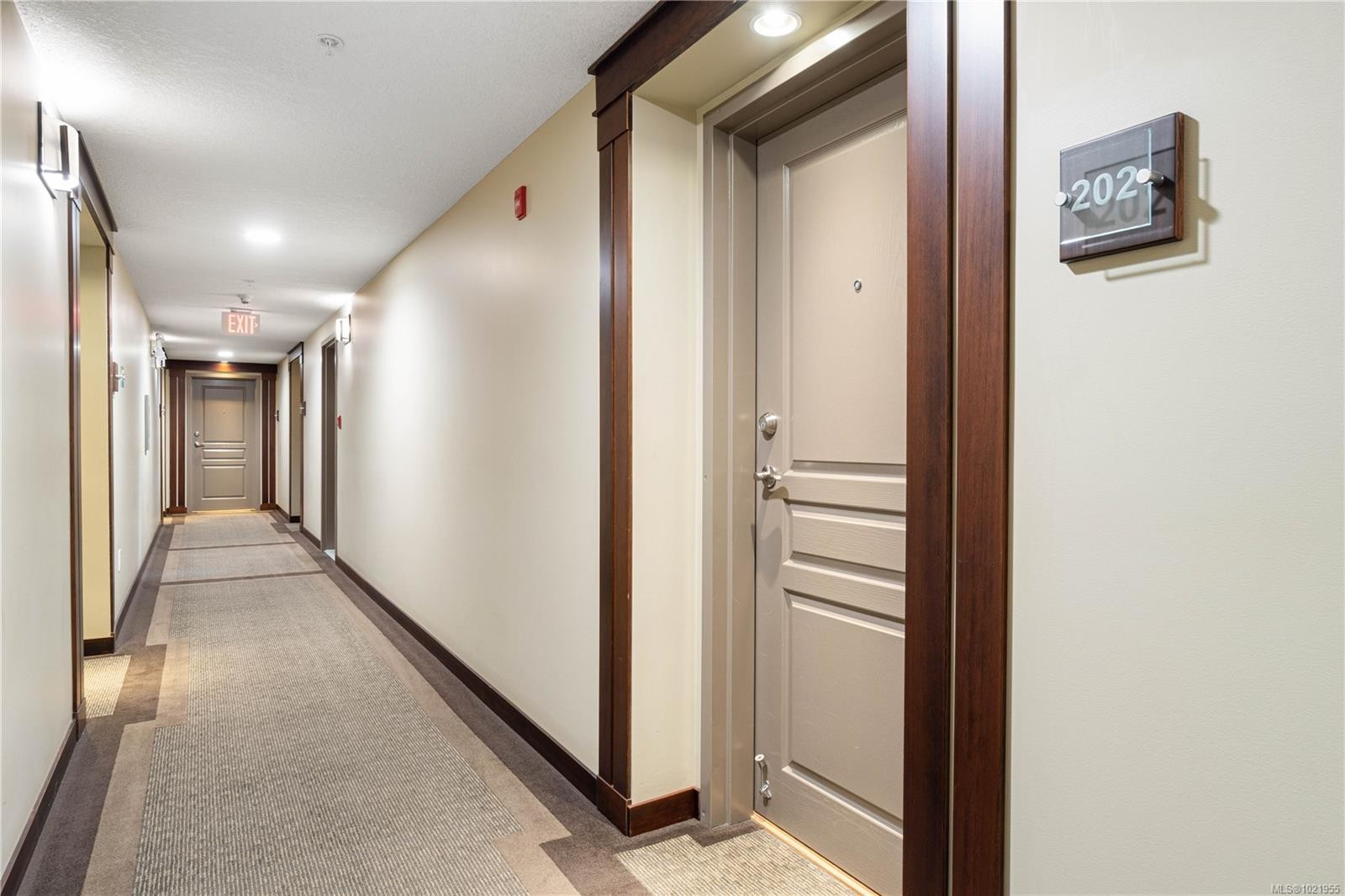 202-5670 Edgewater Lane, Nanaimo, BC - Indoor Photo Showing Other Room