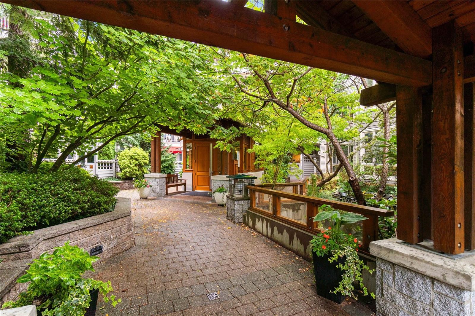 202-5670 Edgewater Lane, Nanaimo, BC - Outdoor With Deck Patio Veranda With Exterior