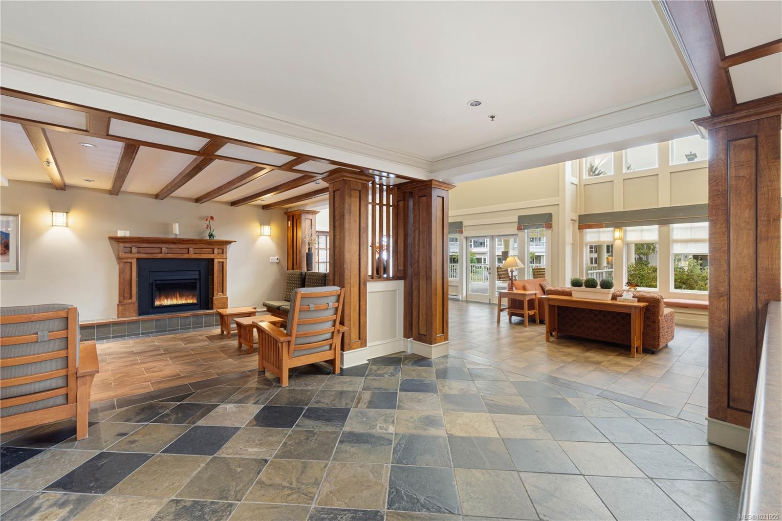 202-5670 Edgewater Lane, Nanaimo, BC - Indoor With Fireplace