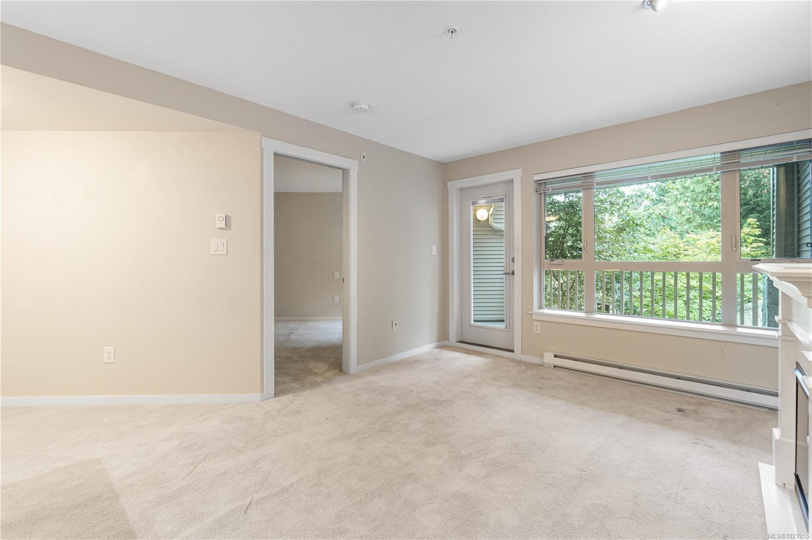 202-5670 Edgewater Lane, Nanaimo, BC - Indoor Photo Showing Other Room