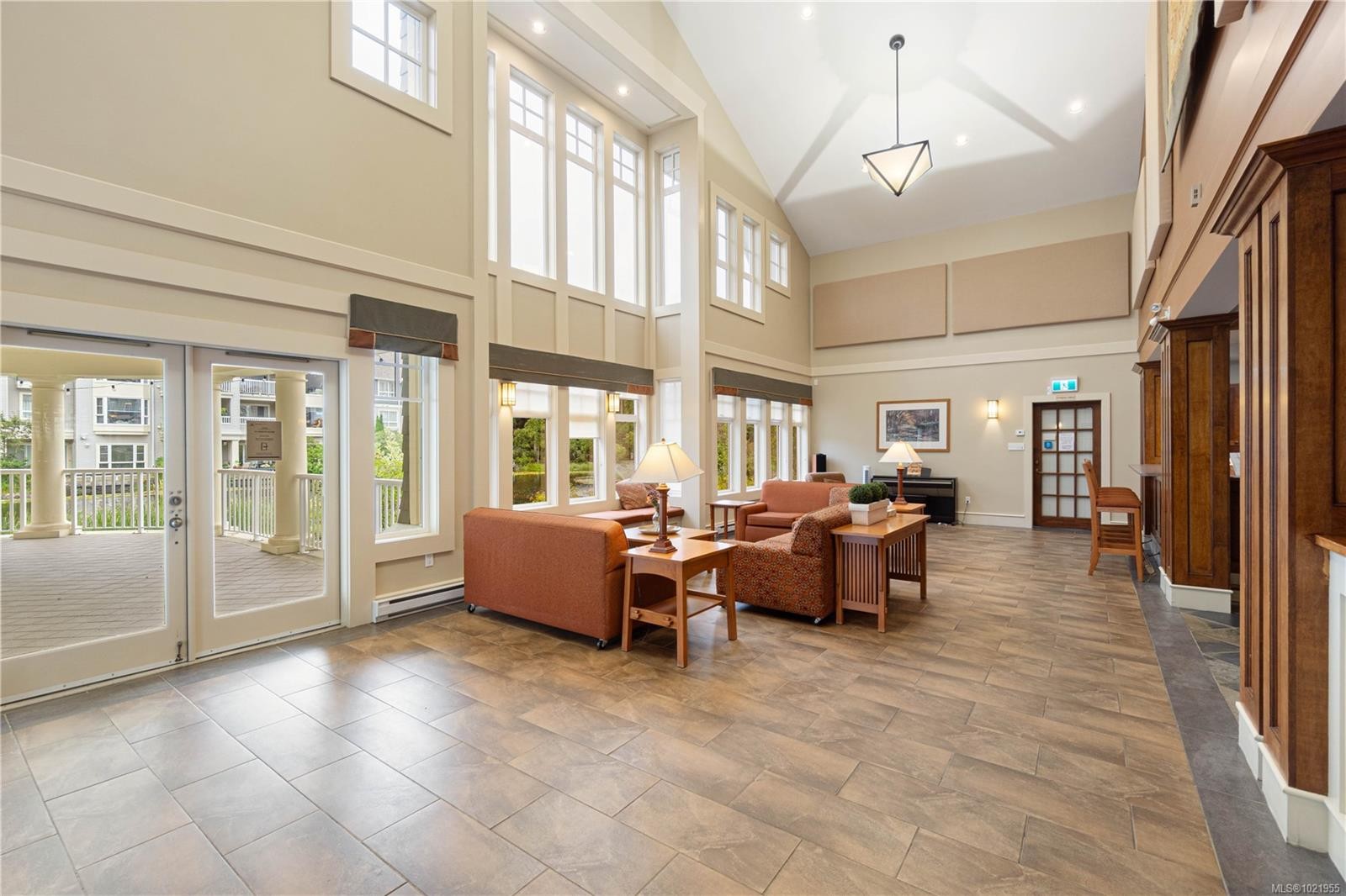 202-5670 Edgewater Lane, Nanaimo, BC - Indoor Photo Showing Other Room