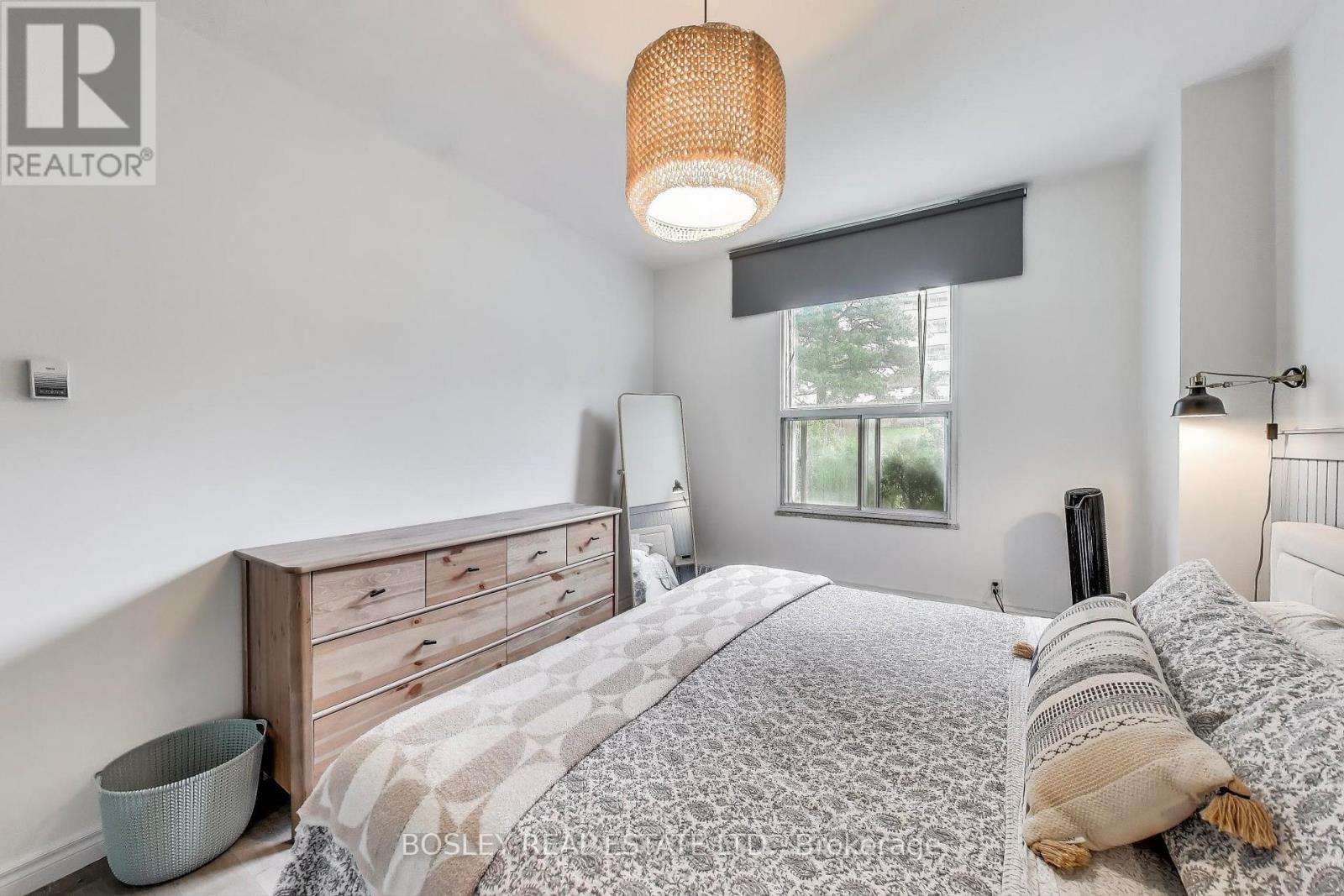 111 - 10 Parkway Forest Drive, Toronto, ON - Indoor Photo Showing Bedroom