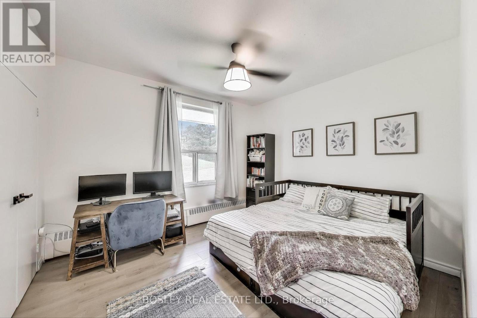 111 - 10 Parkway Forest Drive, Toronto, ON - Indoor Photo Showing Bedroom