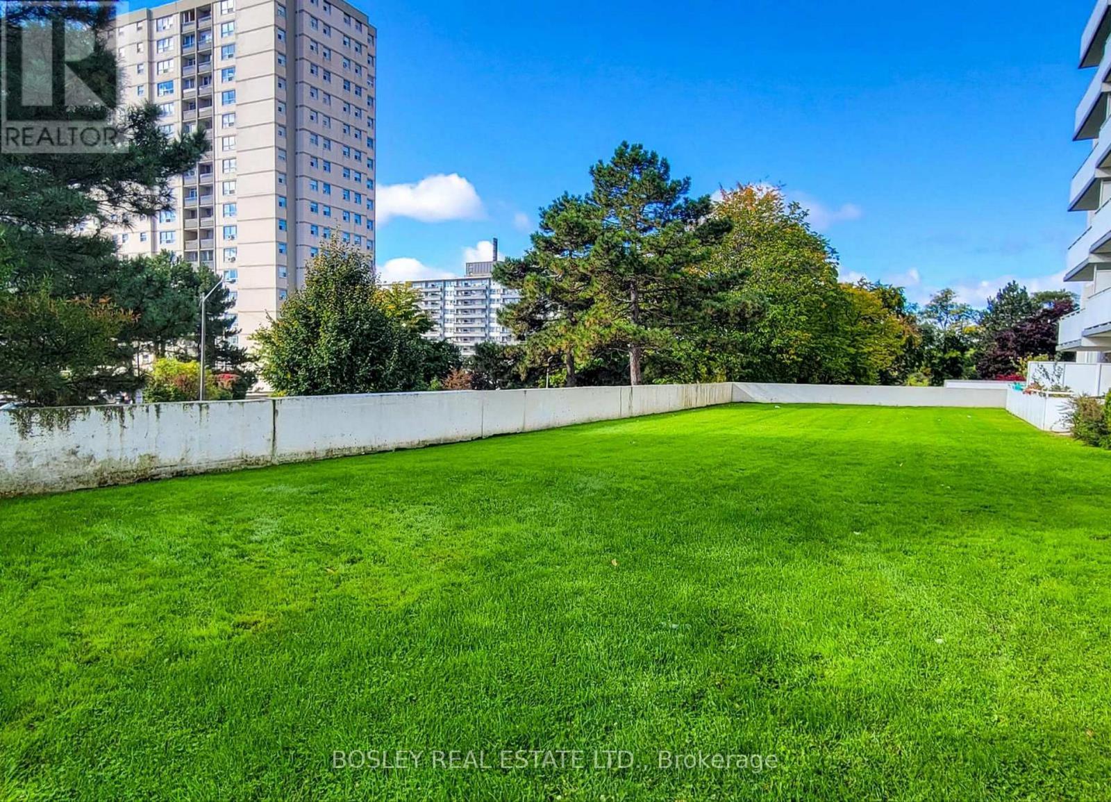 111 - 10 Parkway Forest Drive, Toronto, ON - Outdoor