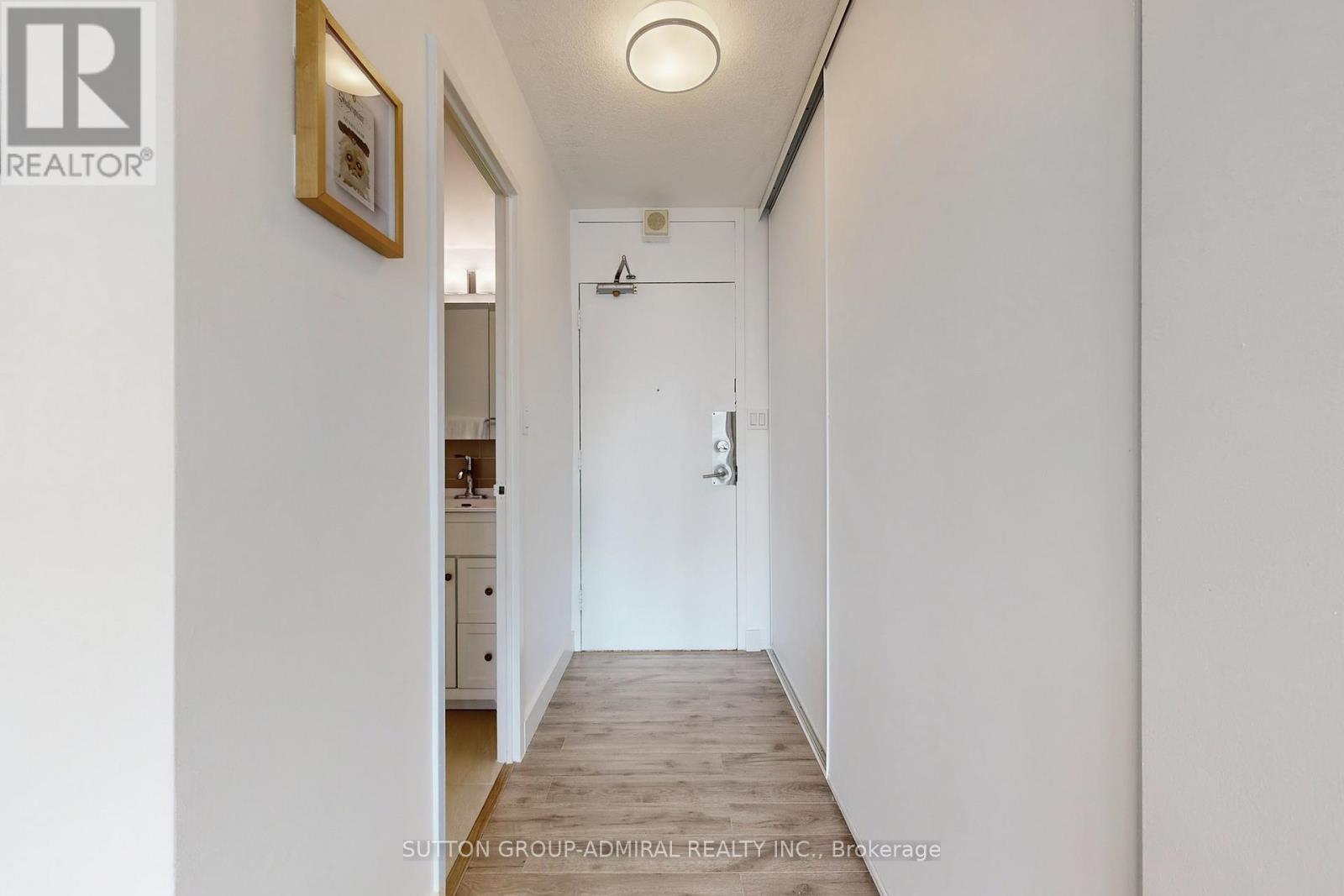 1509 - 40 Homewood Avenue, Toronto, ON - Indoor Photo Showing Other Room