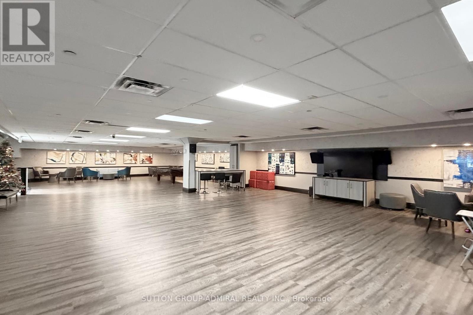 1509 - 40 Homewood Avenue, Toronto, ON - Indoor