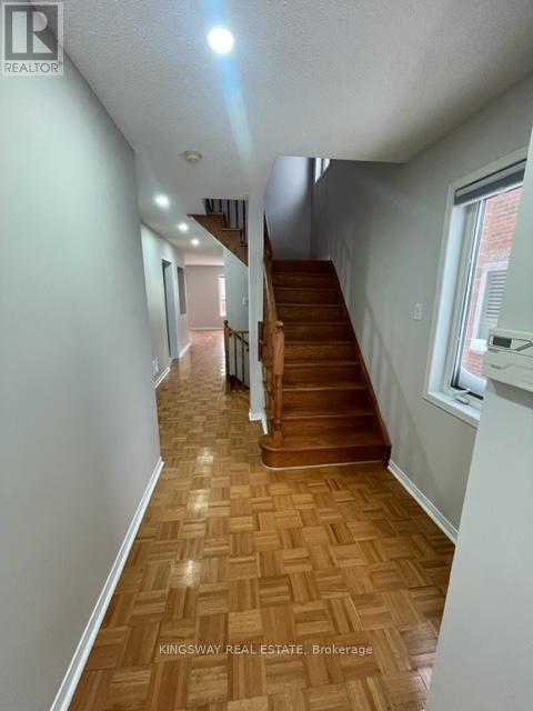 102 Lucena Crescent, Vaughan, ON - Indoor Photo Showing Other Room