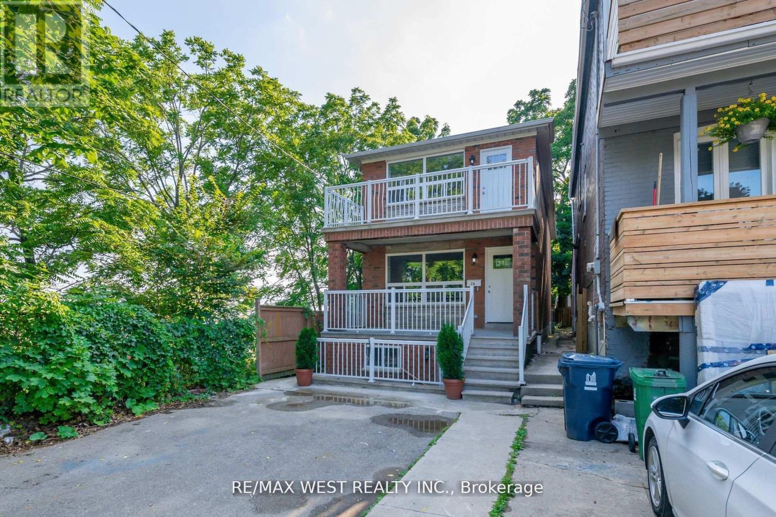 3 - 2A Fort Rouille Street, Toronto, ON - Outdoor