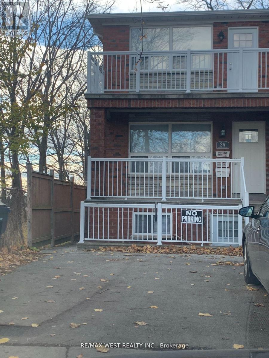 3 - 2A Fort Rouille Street, Toronto, ON - Outdoor