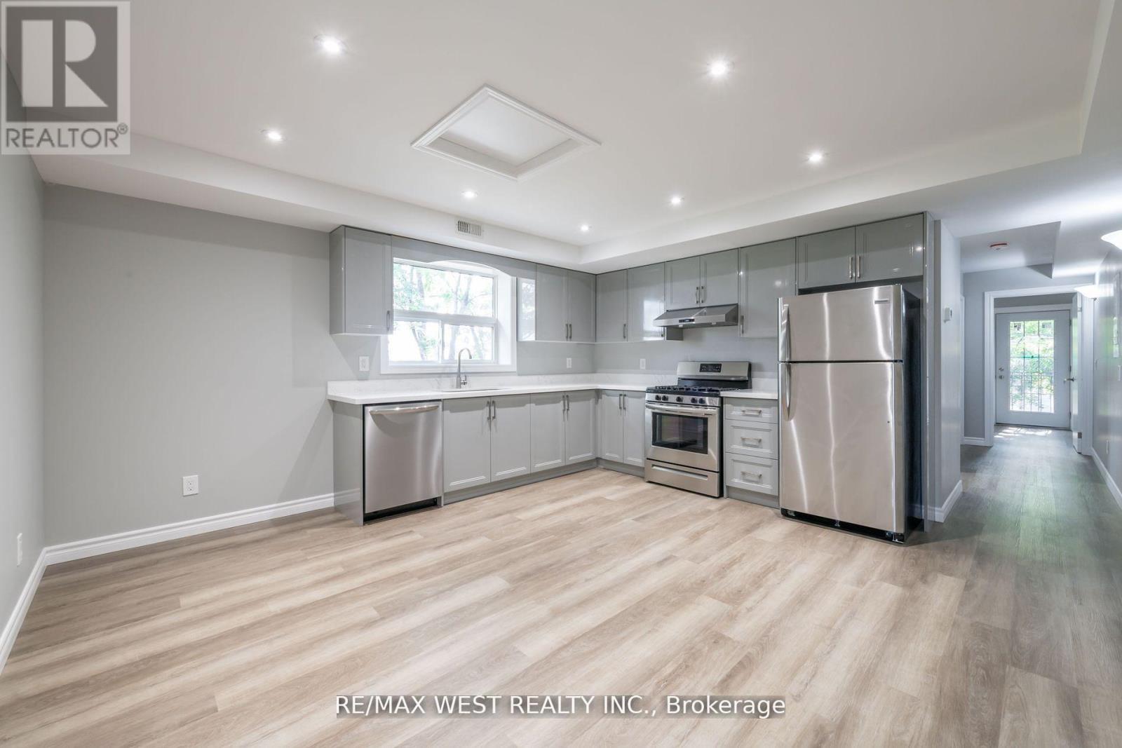 3 - 2A Fort Rouille Street, Toronto, ON - Indoor Photo Showing Kitchen With Stainless Steel Kitchen