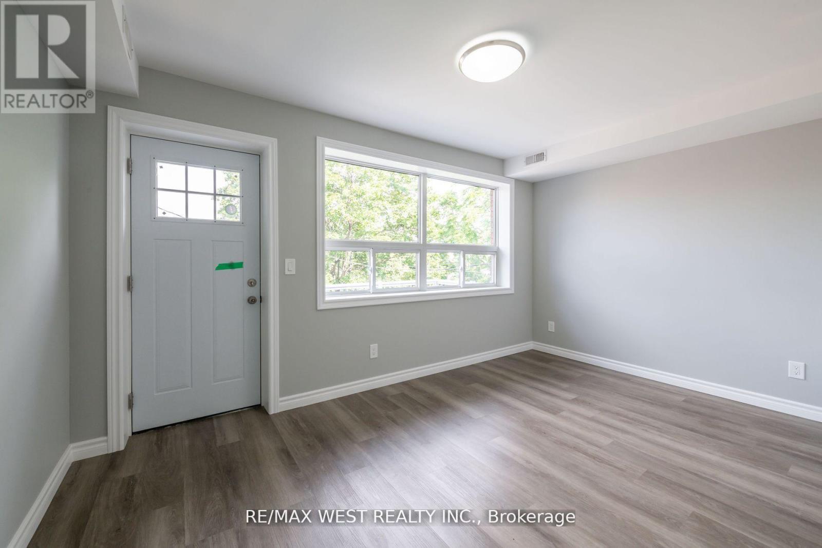 3 - 2A Fort Rouille Street, Toronto, ON - Indoor Photo Showing Other Room