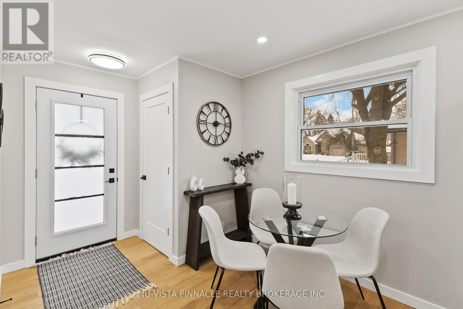 1840 Royal Crescent W, London East (East H), ON - Indoor Photo Showing Dining Room