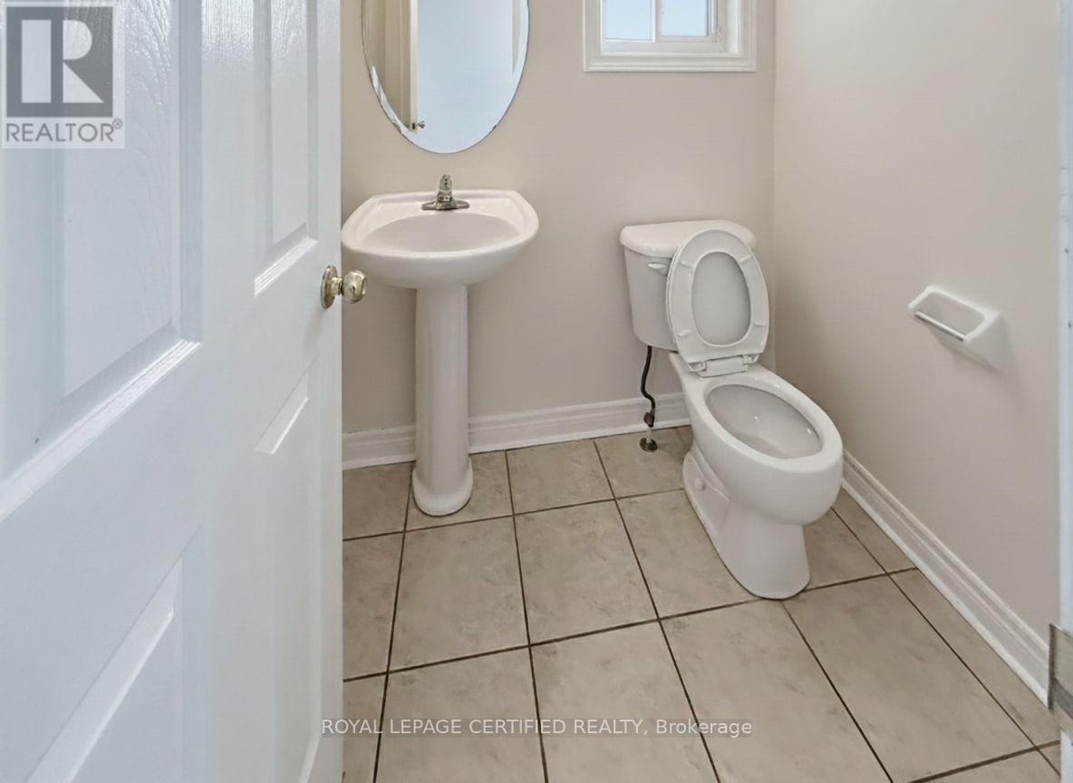 45 Alice Springs Crescent, Brampton, ON - Indoor Photo Showing Bathroom