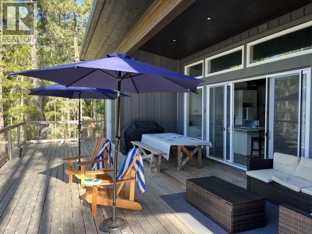 8444 West Sakinaw Lakeshore Way, Pender Harbour, BC - Outdoor With Deck Patio Veranda With Exterior