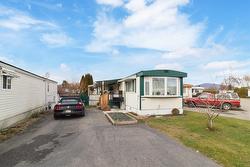 141-3745 Lakeshore Road Kelowna, BC V1W 3K4