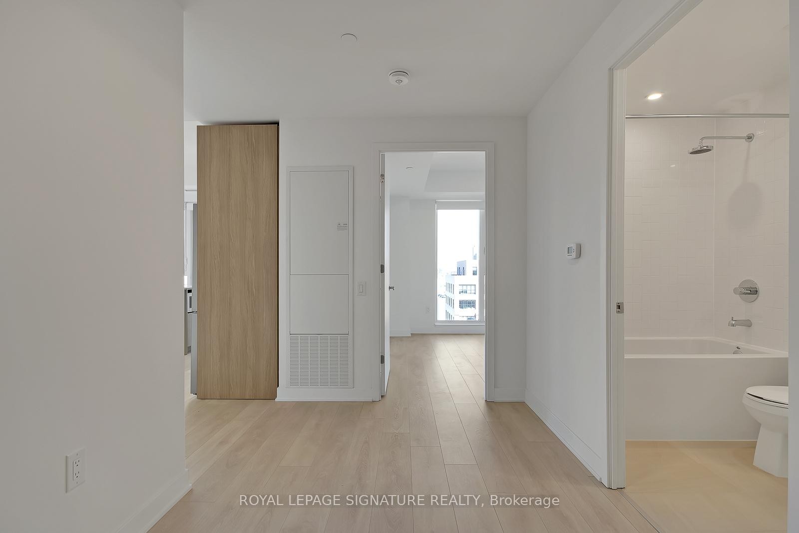 609-130 River Street, Toronto, ON - Indoor