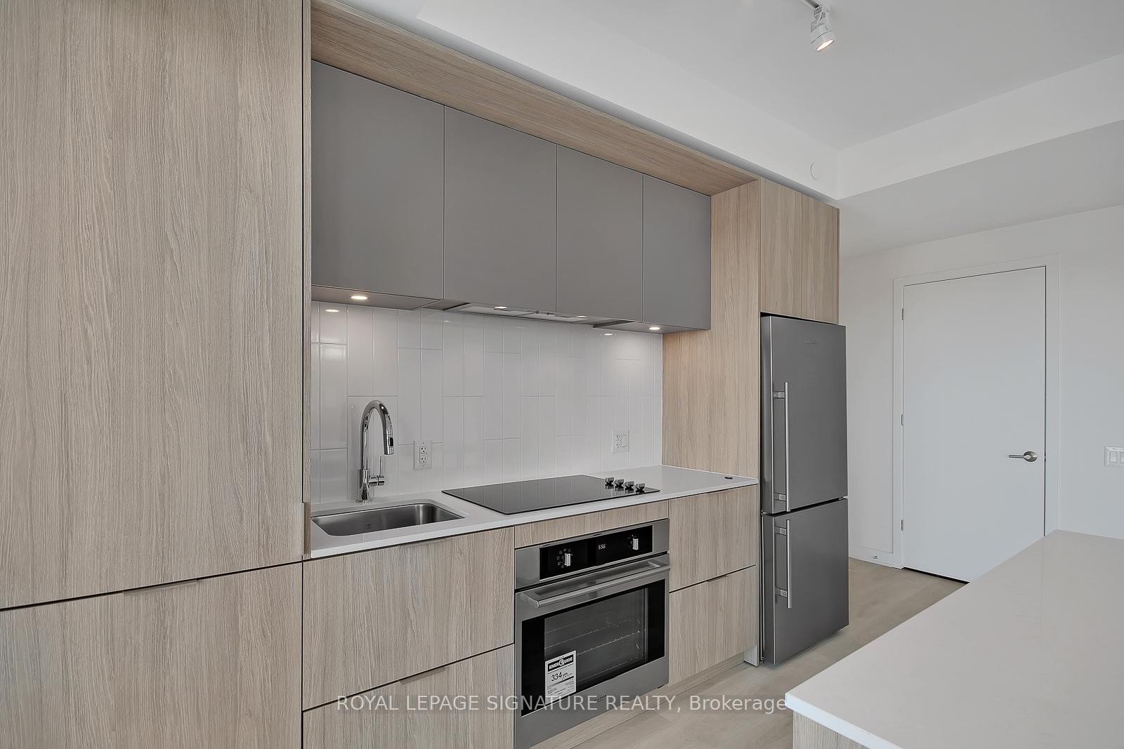 609-130 River Street, Toronto, ON - Indoor Photo Showing Kitchen