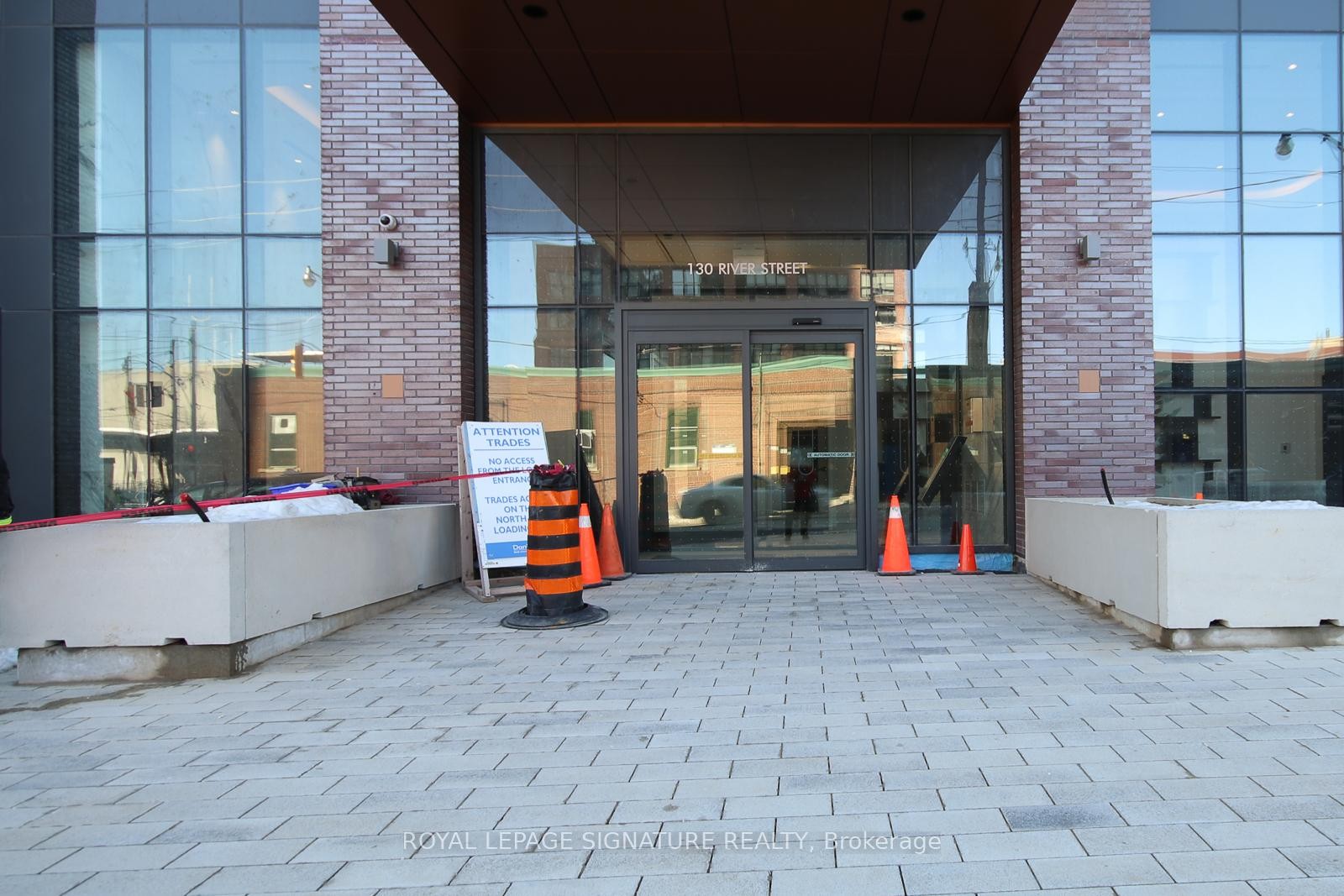 609-130 River Street, Toronto, ON - Outdoor With Exterior