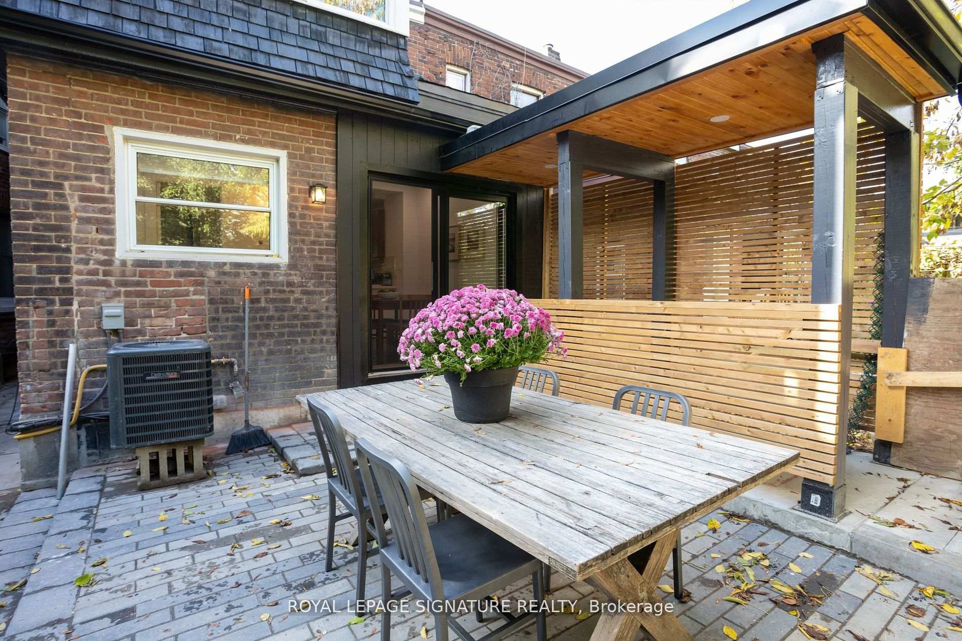 231 Havelock Street E, Toronto, ON